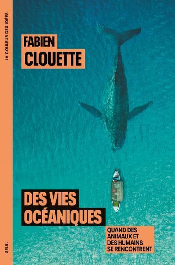 Couverture du livre DES VIES OCEANIQUES - QUAND DES ANIMAUX ET DES HUMAINS SE RENCONTRENT